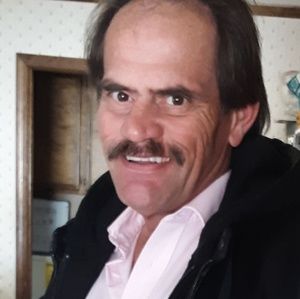 Meet your Posher, Troy